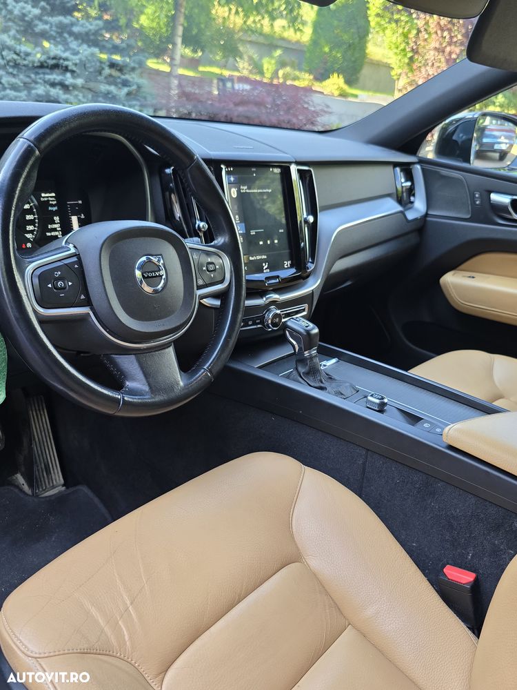 Volvo XC 60 D4 Momentum Pro - 8