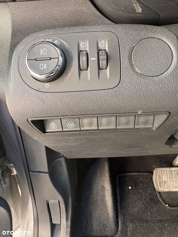 Opel Combo 1.2 Turbo Elite S&S - 15
