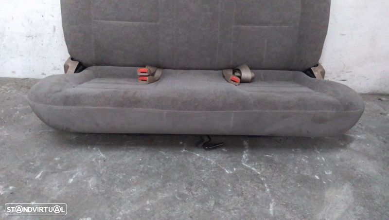 Estofos De Trás Kia Carnival I (Up) - 3