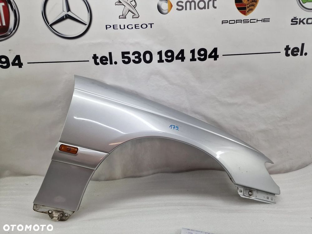 OPEL OMEGA C 99-02 SREBRNY PRAWY BŁOTNIK PRZEDNI PRZÓD , NR AUKCJI BŁ179 - 1