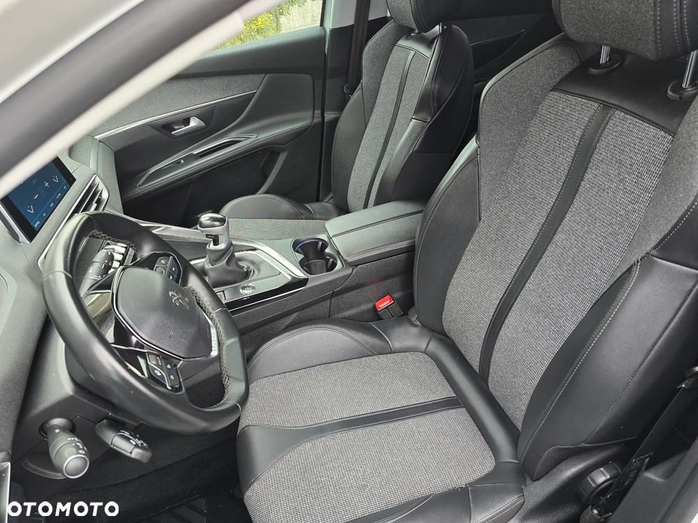 Peugeot 5008 PureTech 130 Allure - 9