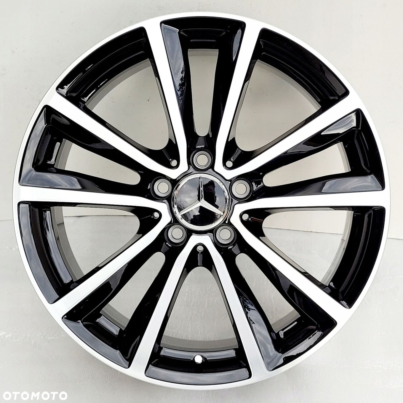 FELGI MERCEDES V VITO VIANO A B CLA GLA GLB 18 OE A2464010600 ORYGINALNE - 1