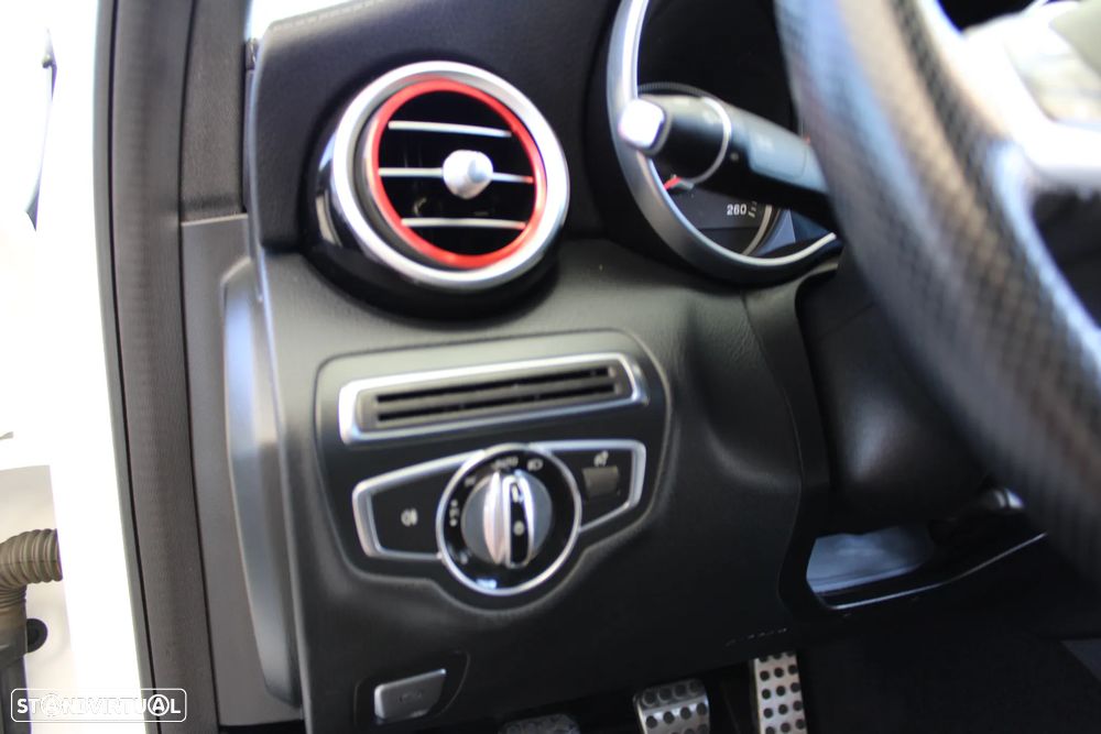 Mercedes-Benz C 200 d AMG Line - 29