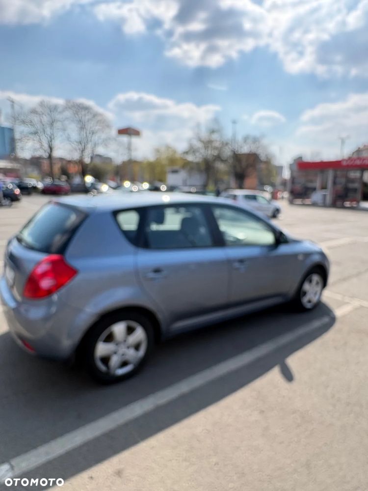 Kia Ceed 1.6 Comfort - 8