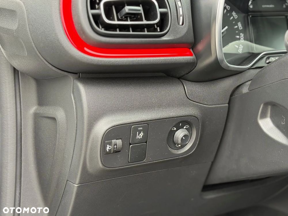 Citroën C3 1.2 PureTech Shine EAT6 - 23