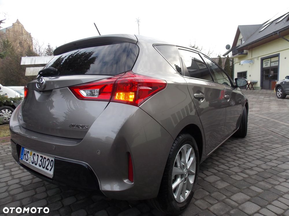 Toyota Auris 1.4 D-4D Edition - 12