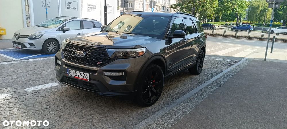 Ford Explorer - 1