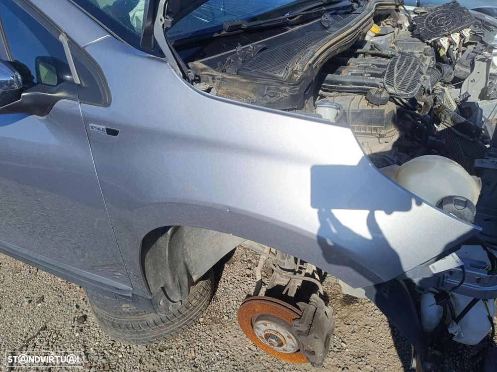 GUARDA-LAMAS FRENTE DIREITO PEUGEOT 2008 - 1