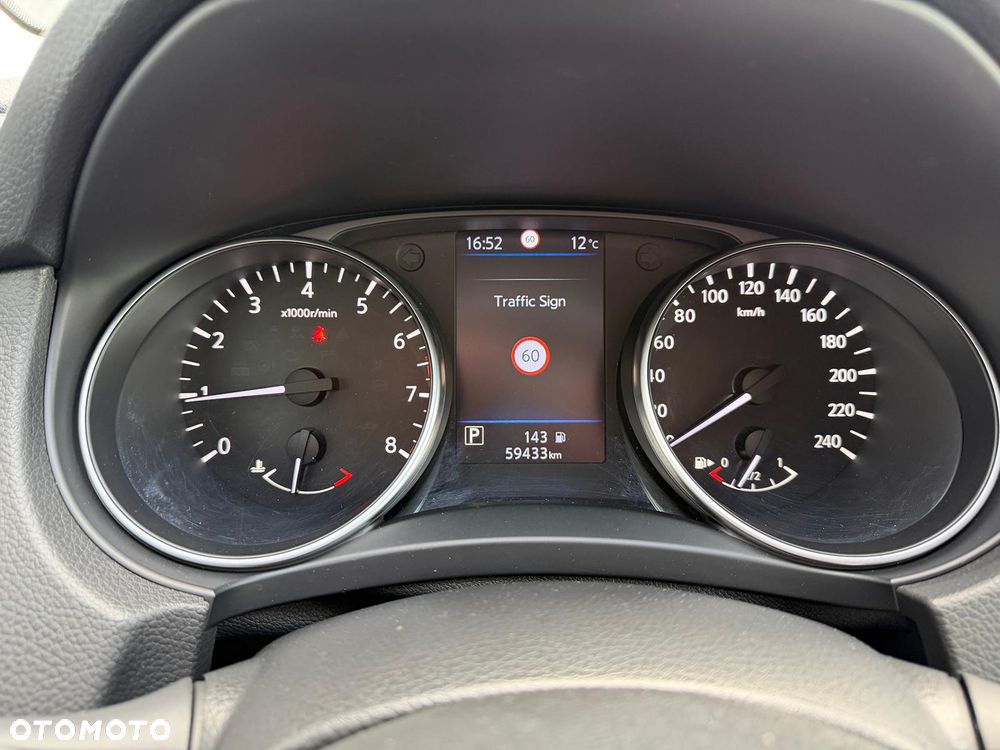 Nissan Qashqai 1.3 DIG-T Tekna DCT - 33