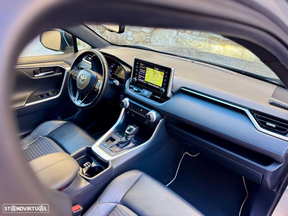 Toyota RAV4 2.5 HDF Black Edition - 51