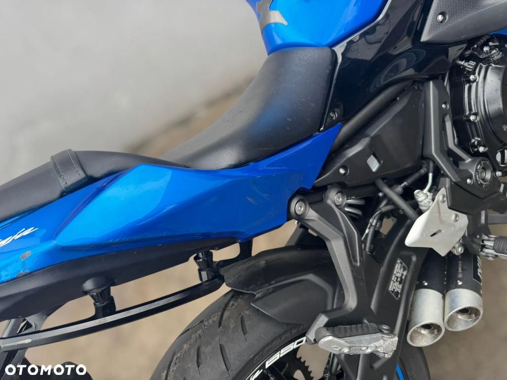 Kawasaki Ninja - 7