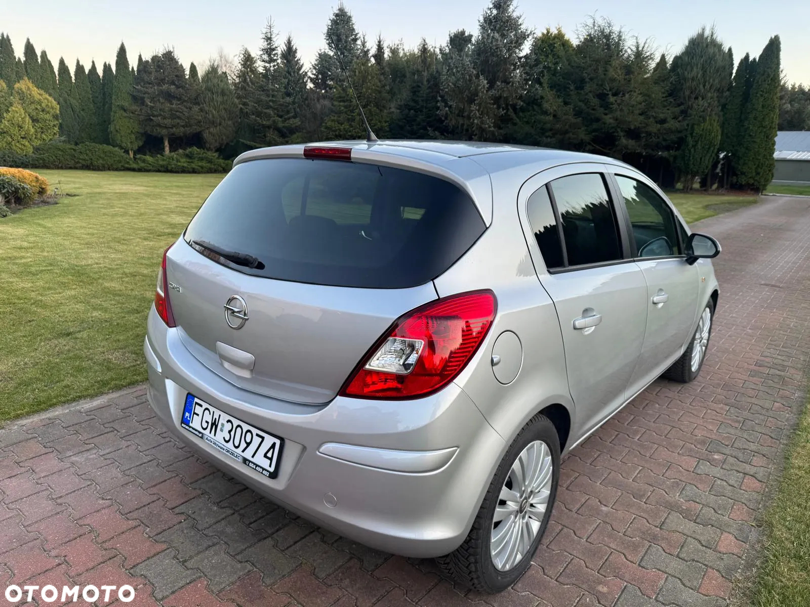 Opel Corsa 1.2 16V Cosmo S&S - 11