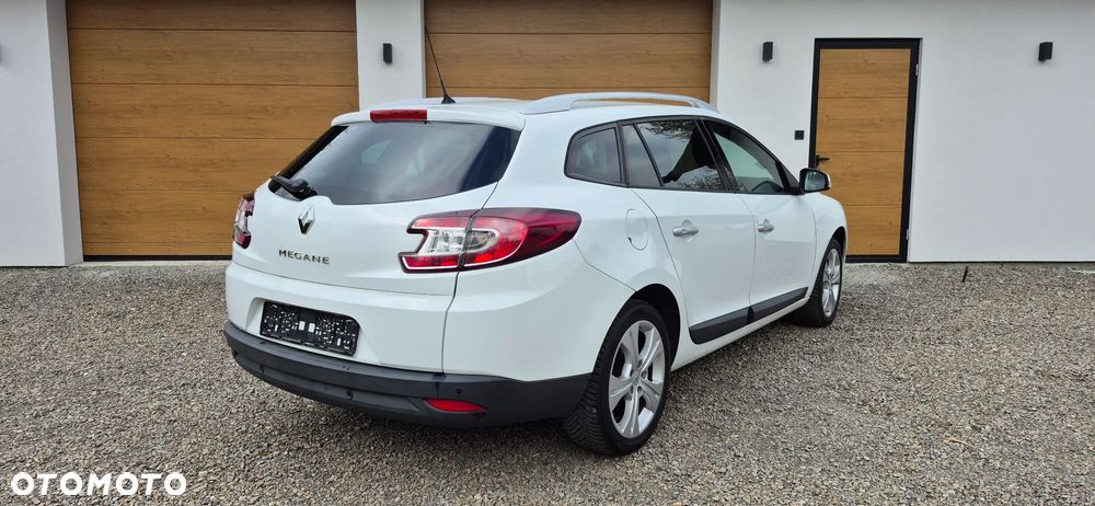 Renault Megane 2.0 16V Bose Edition CVT - 1