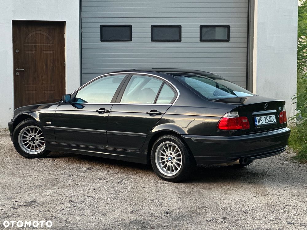 BMW Seria 3 - 10