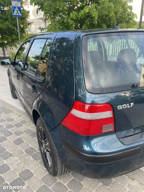 Volkswagen Golf - 16