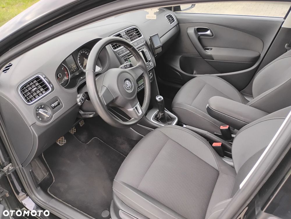 Volkswagen Polo 1.4 16V Comfortline - 14