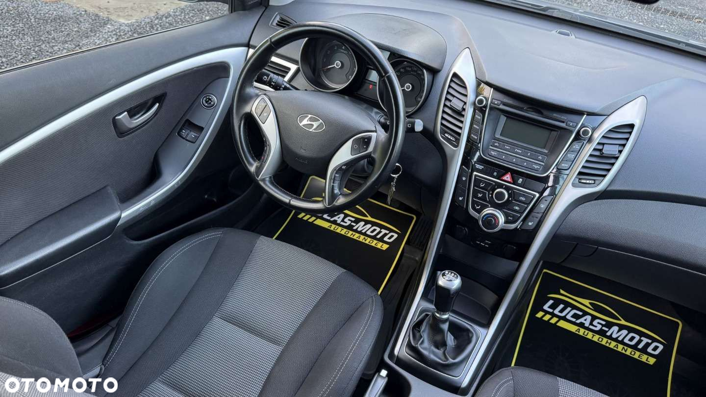 Hyundai i30 - 29