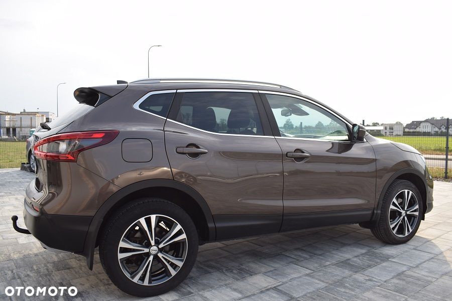 Nissan Qashqai 1.2 DIG-T Xtronic TEKNA+ - 26
