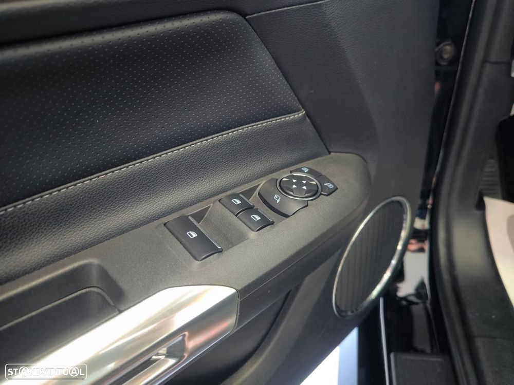 Ford Mustang 2.3i EcoBoost - 26