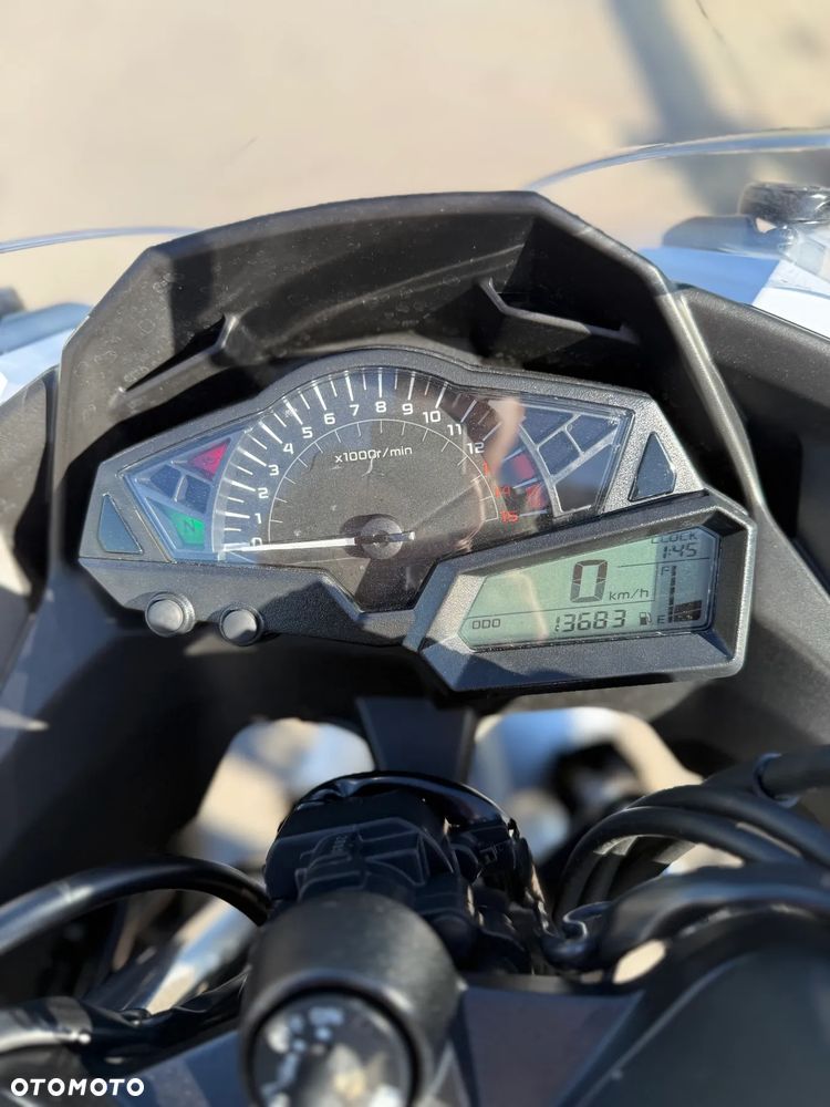 Kawasaki Ninja 300 ABS - 3