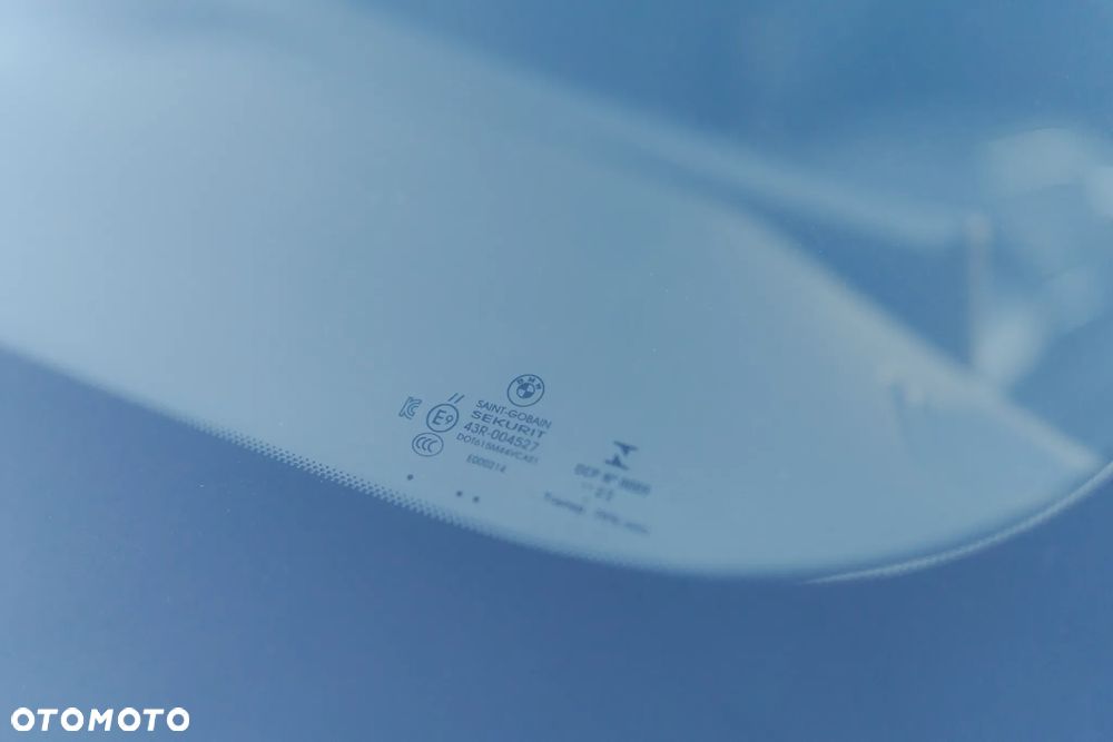 BMW Seria 3 318d - 25