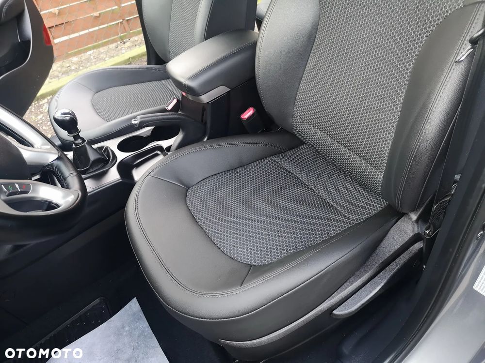 Hyundai ix35 1.6 2WD Comfort - 14