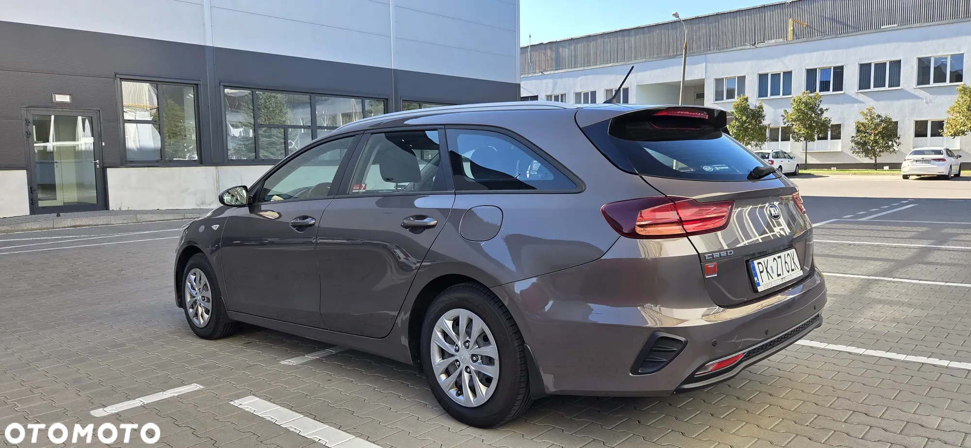 Kia Ceed 1.4 L - 8