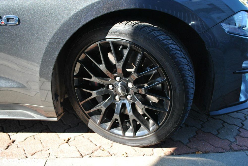 Ford Mustang - 20