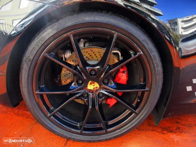 Porsche 911 (991) Carrera S Endurance Racing Edition - 12