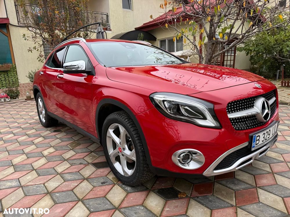 Mercedes-Benz GLA 180 - 4