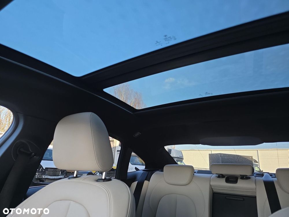 BMW Seria 2 216d - 25