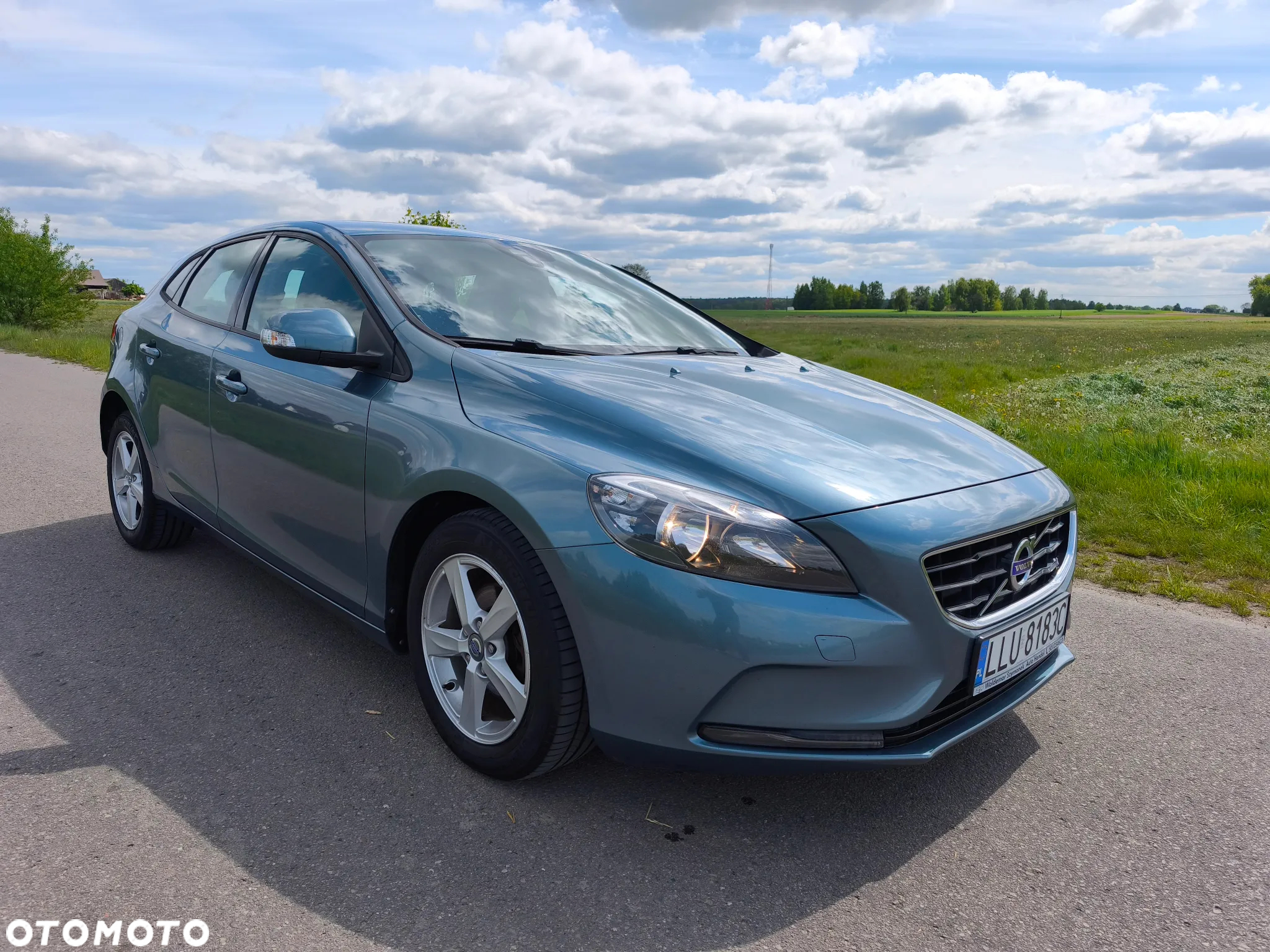 Volvo V40 D2 Momentum - 3