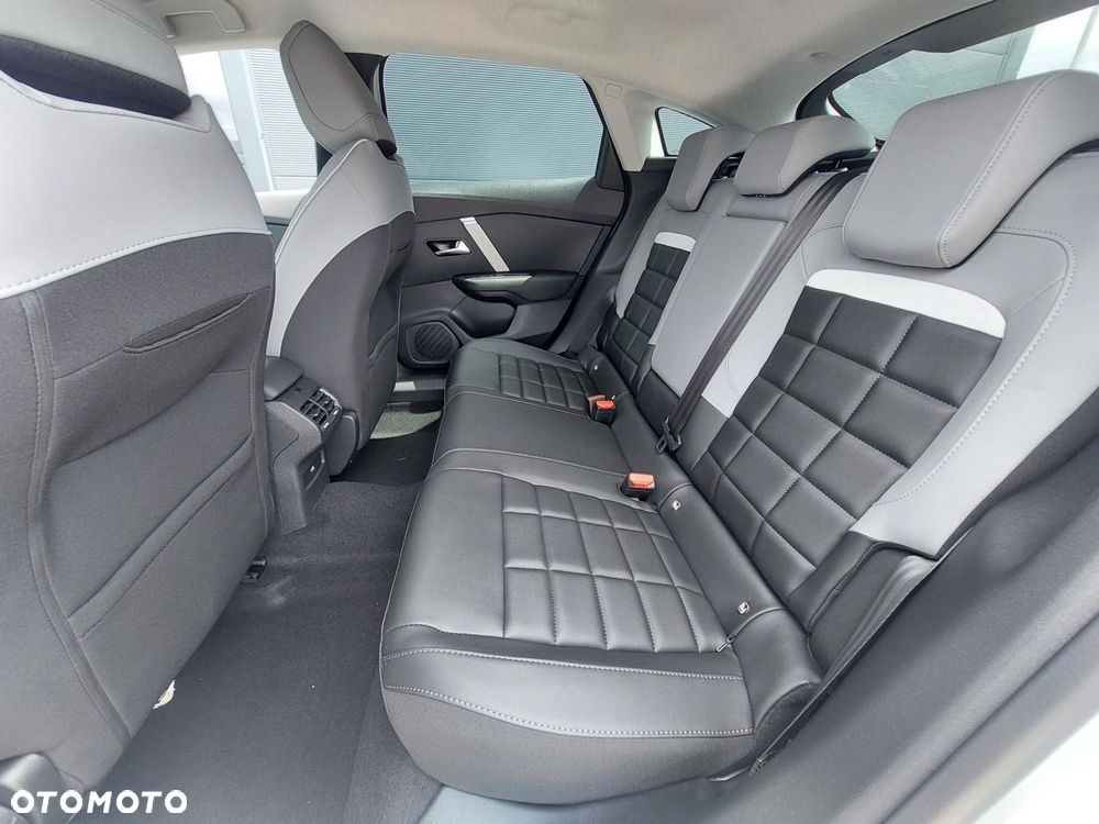 Citroën C4 1.2 mHEV Max eDCT6 - 10