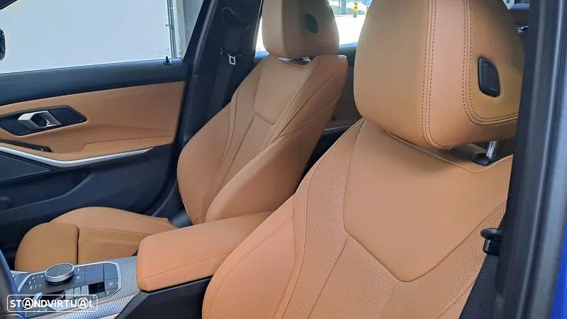 BMW 320 e Pack Desportivo M Auto - 20