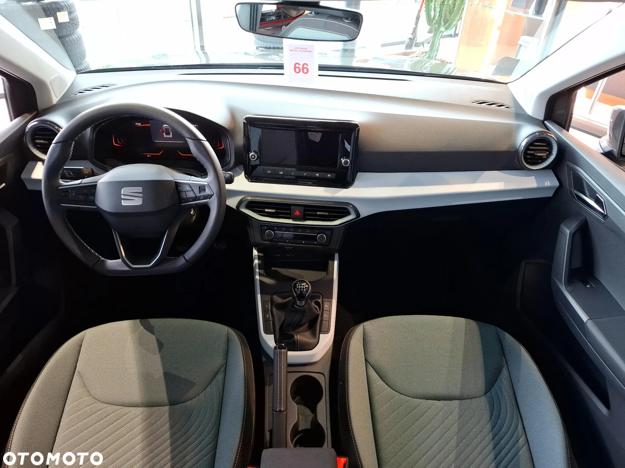 Seat Arona 1.0 TSI Marina S&S - 11