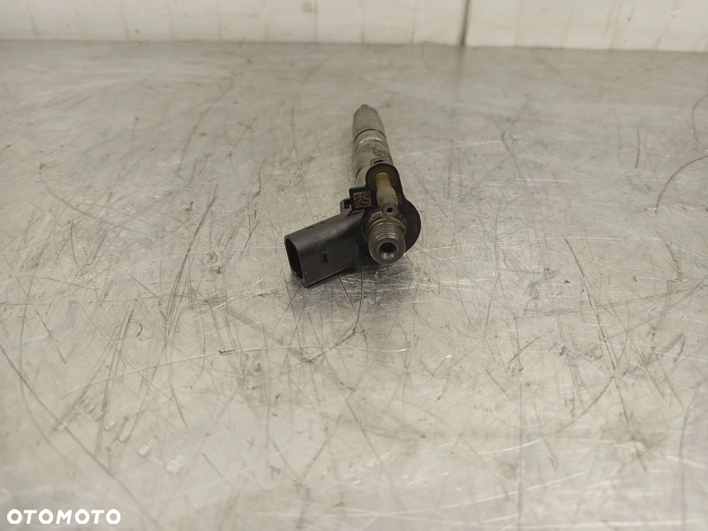 Wtryskiwacz Wtrysk Paliwa BMW 1 E81 E87 E90 N47 N47D20A 2.0 D 7797877-06 - 4