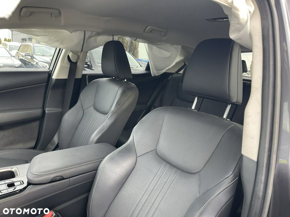 Lexus NX 450h+ E-FOUR Business - 13