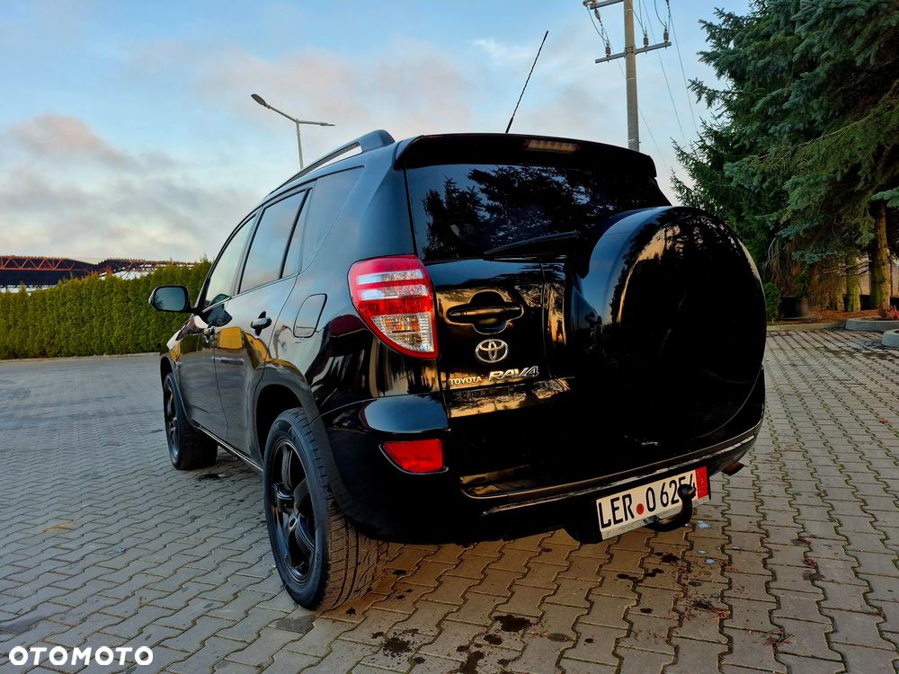 Toyota RAV4 - 3
