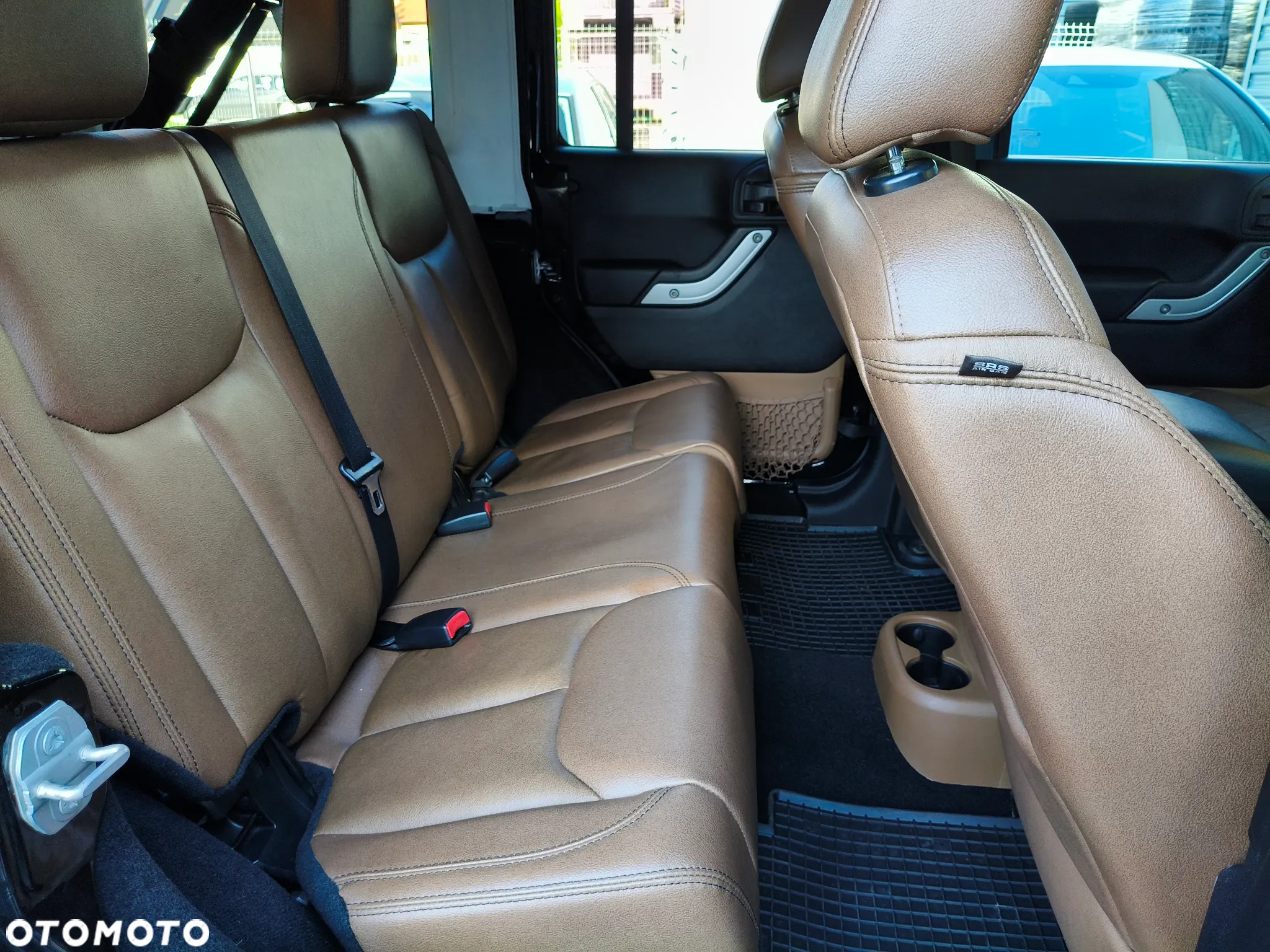 Jeep Wrangler 3.6 Unlim Sahara - 15