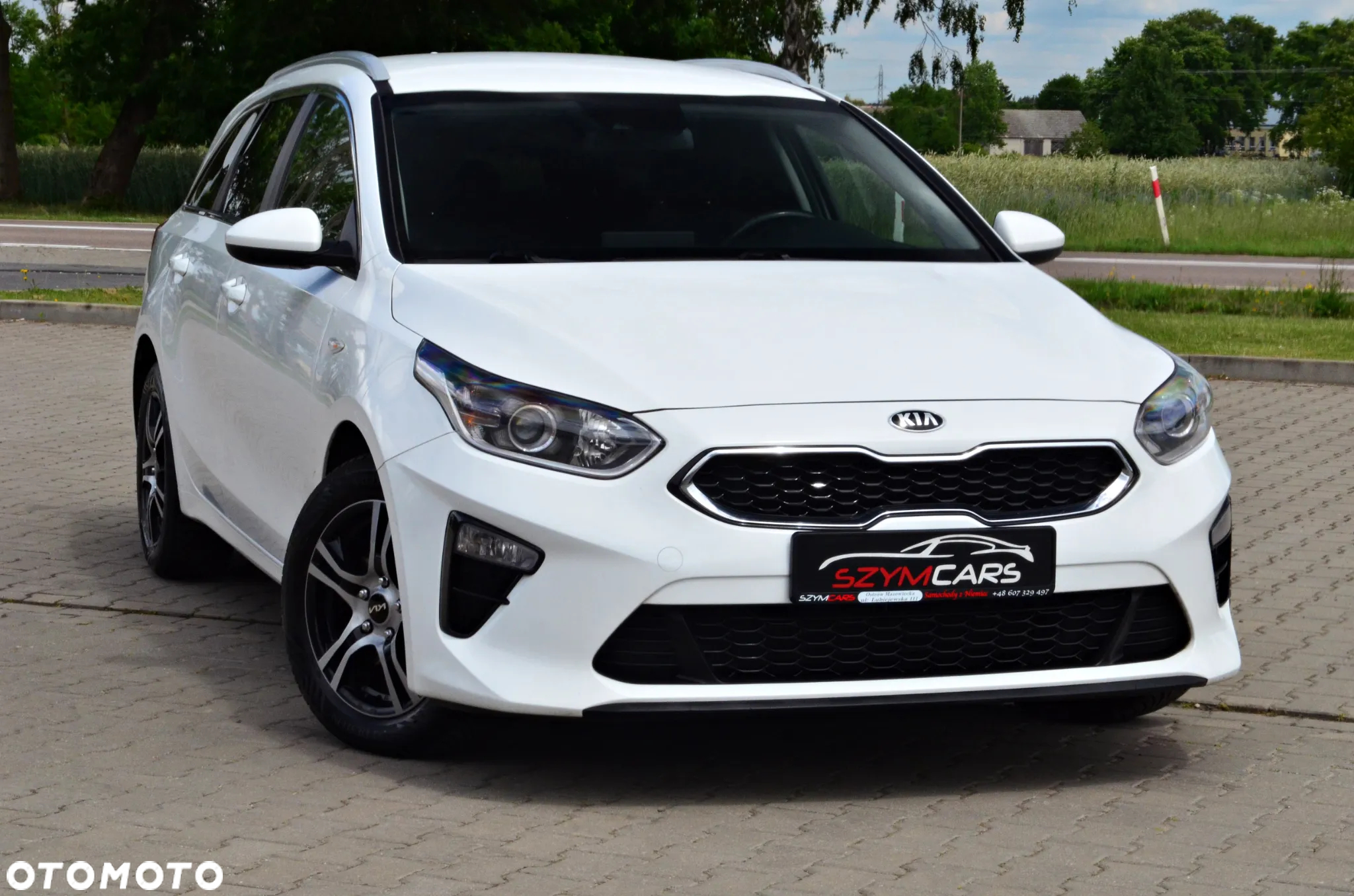 Kia Ceed - 12