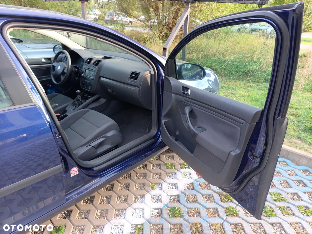 Volkswagen Golf 1.9 TDI DPF Comfortline - 6