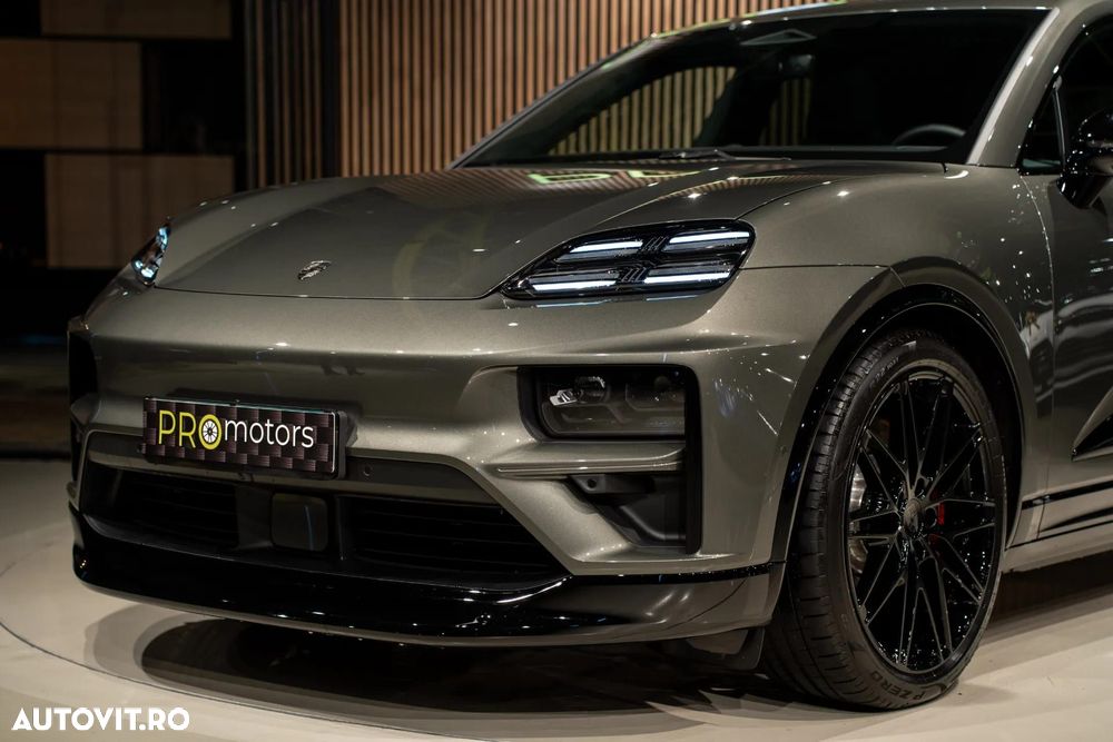 Porsche Macan - 11