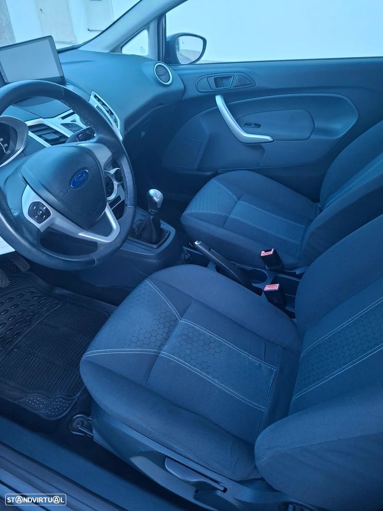 Ford Fiesta - 4