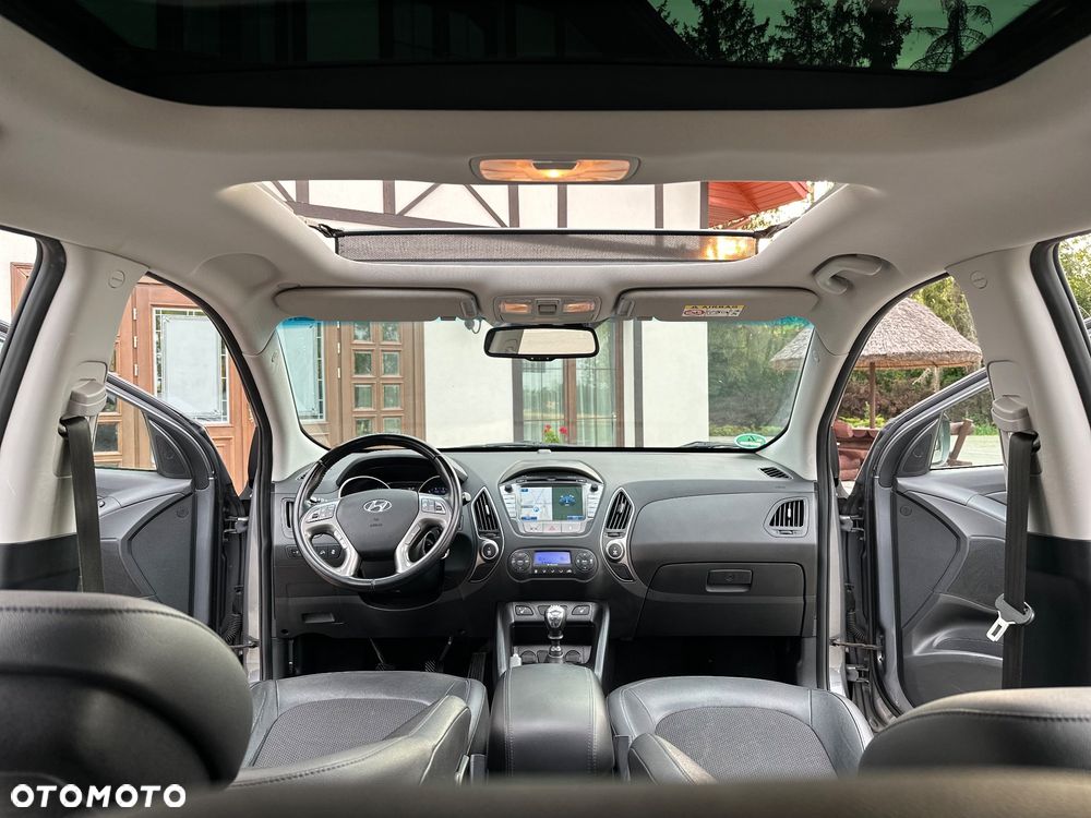 Hyundai ix35 1.6 2WD Fifa World Cup Edition - 38