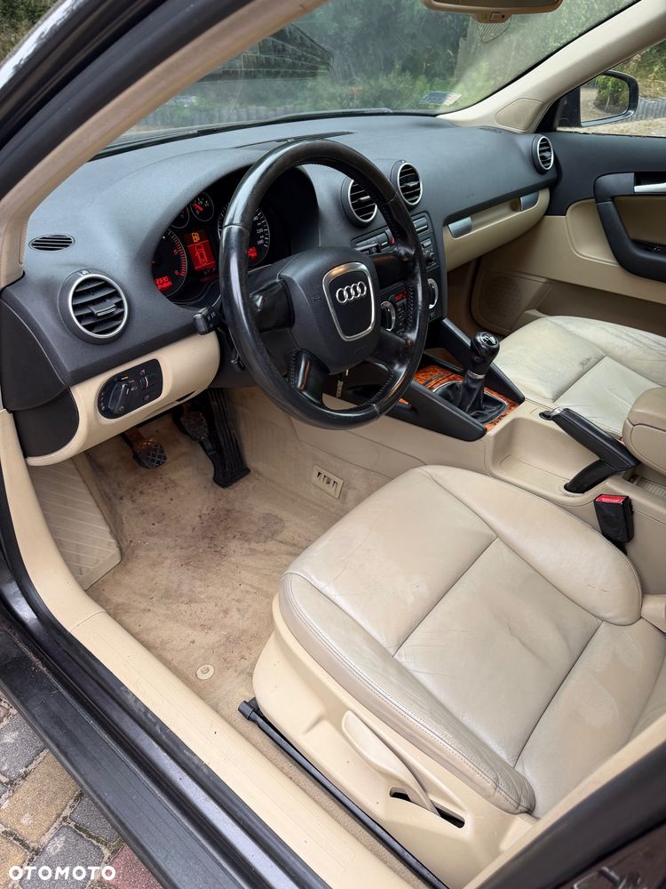 Audi A3 Sportback 2.0 TDI Attraction - 2