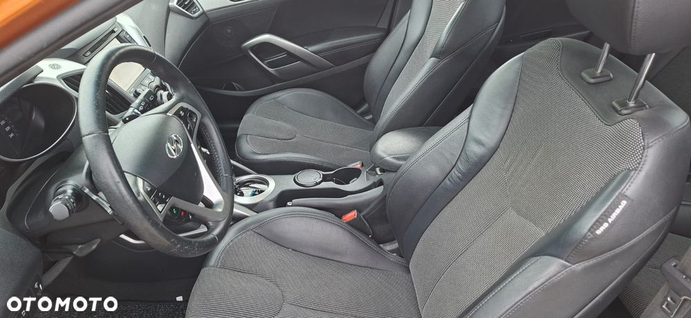 Hyundai Veloster 1.6 DCT Premium - 11