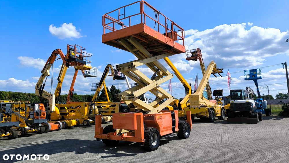 JLG 3394 RT - 16