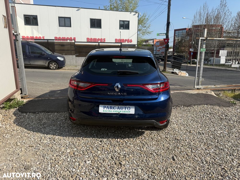Renault Megane TCE GPF Life - 8