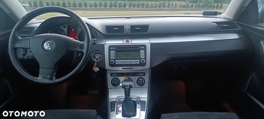 Volkswagen Passat - 6