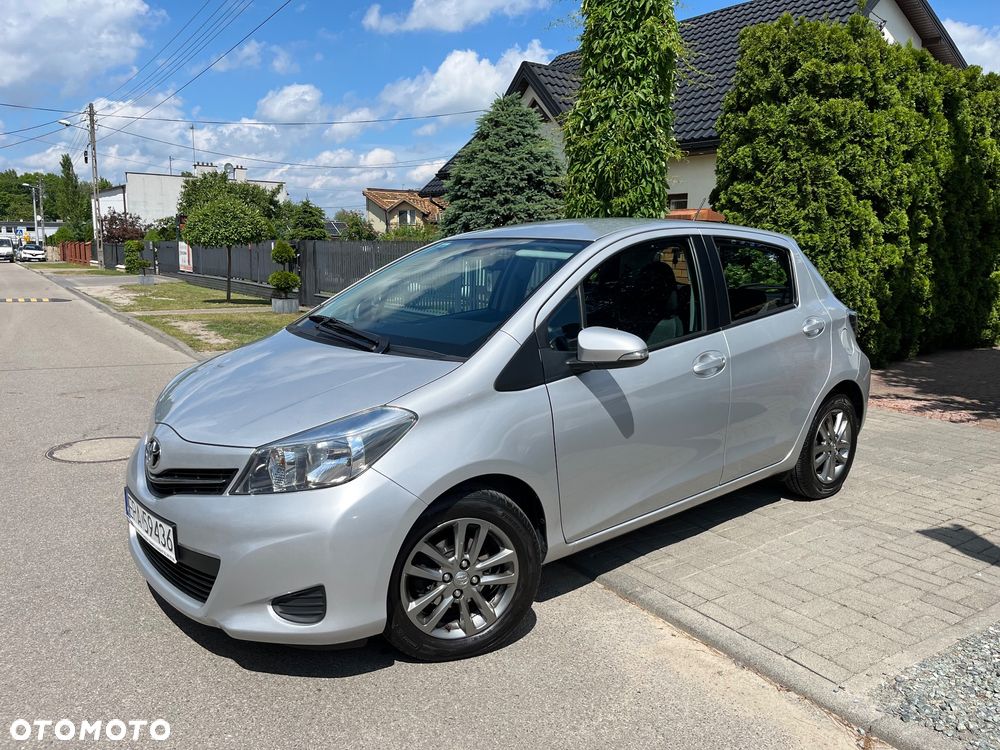 Toyota Yaris 1.33 Premium - 2